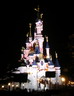 Le chateau de la Belle aux Bois Dormant pour la premire fois visible de nuit avec ses 12 sur 15 bougies d’anniversaire.